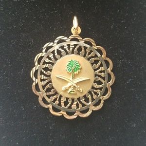 18k necklace pendant gold Saudi Arabia 8.4 gr.
